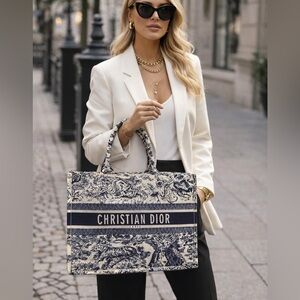 Dior Book Tote Large